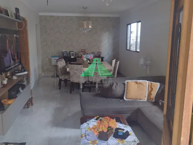 Casa com 380m² 4 quartos e 4 banheiros, à venda, no bairro Vila Sirena em Guarulhos