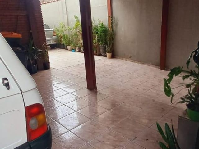 Casa com 300m² 3 quartos e 2 banheiros, à venda, no bairro Parque Novo Oratório em Santo André