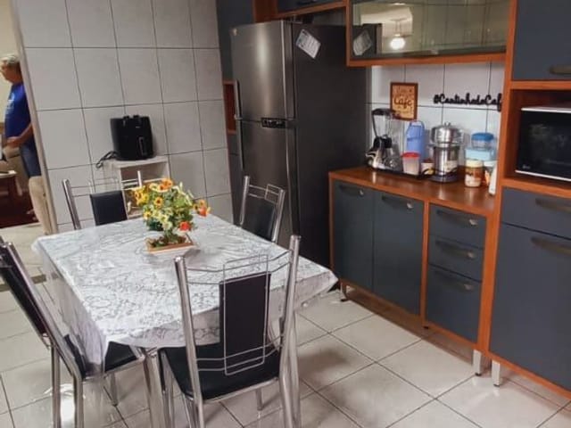 Casa com 300m² 3 quartos e 2 banheiros, à venda, no bairro Parque Novo Oratório em Santo André