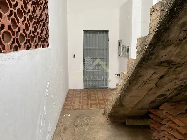 Casa com 70m² 2 quartos e 1 banheiro, para alugar, no bairro Grajaú em Juiz de Fora