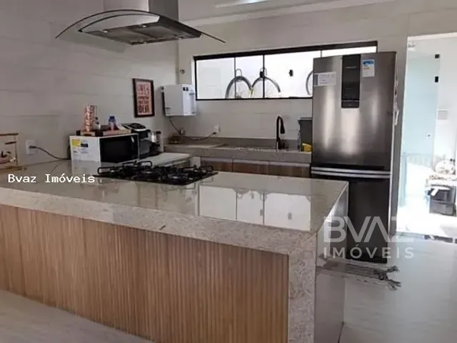 Casa com 137m² 4 quartos e 4 banheiros, à venda, no bairro Portinho em Cabo Frio