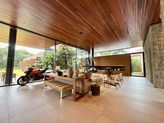Casa com 3000m² 6 quartos e 9 banheiros, à venda, no bairro Condomínio Terras de São José em Itu