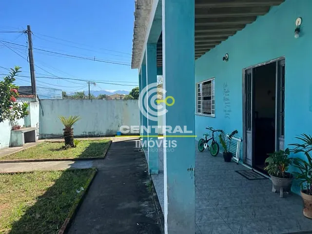 Casa com 400m² 3 quartos e 2 banheiros, à venda, no bairro Nancilândia em Itaboraí