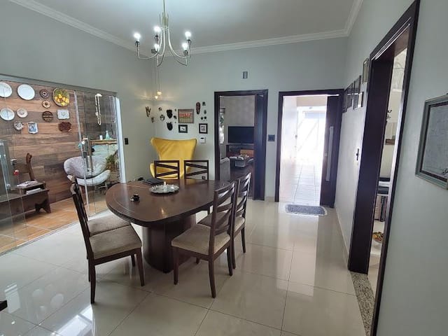 Casa com 275m² 3 quartos e 4 banheiros, à venda, no bairro Parque Residencial Nova Franca em Franca