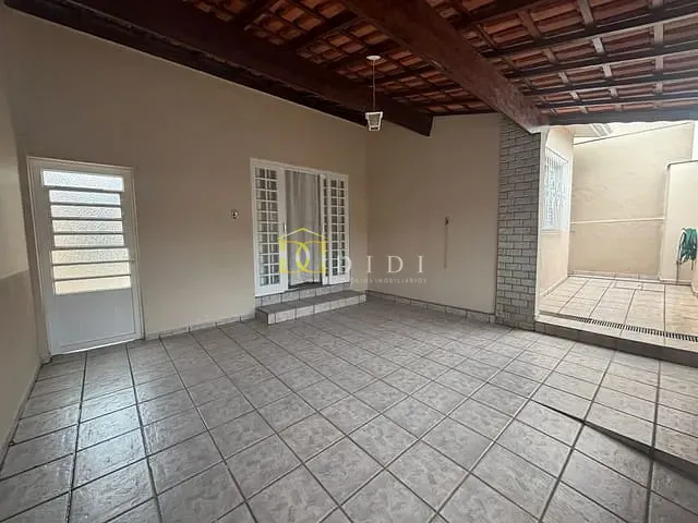 Casa 3 quartos e 1 banheiro, à venda, no bairro Centro em Porto Feliz