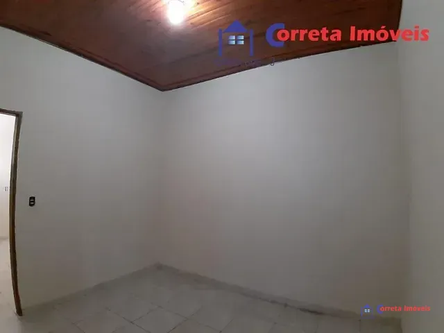 Casa 2 quartos e 2 banheiros, à venda, no bairro Centro em Três Lagoas