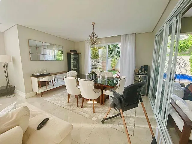 Casa com 450m² 4 quartos e 2 banheiros, à venda, no bairro Parque Nova Jandira em Jandira