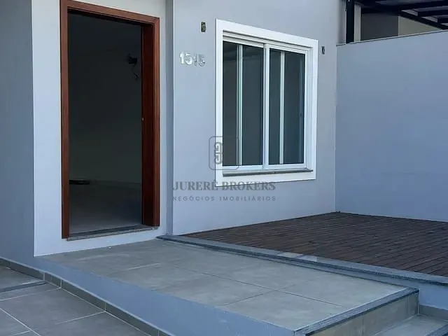 Casa 4 quartos e 5 banheiros, à venda, no bairro Jurerê Internacional em Florianópolis