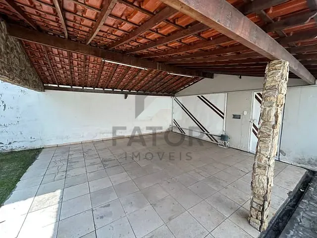 Casa com 100m² 3 quartos e 2 banheiros, à venda ou para alugar, no bairro Parque São Judas Tadeu em São João de Meriti