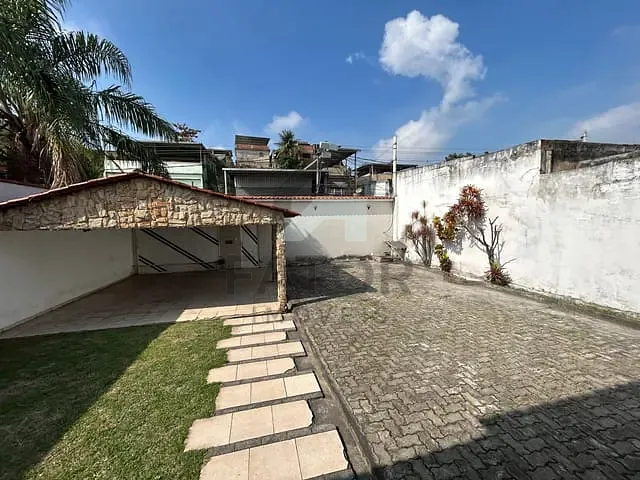 Casa com 100m² 3 quartos e 2 banheiros, à venda ou para alugar, no bairro Parque São Judas Tadeu em São João de Meriti