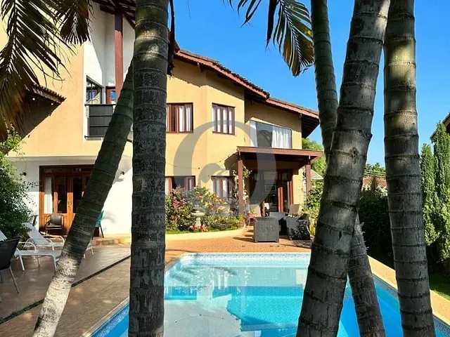Casa com 960m² 5 quartos e 5 banheiros, à venda, no bairro Marmeilero em Atibaia