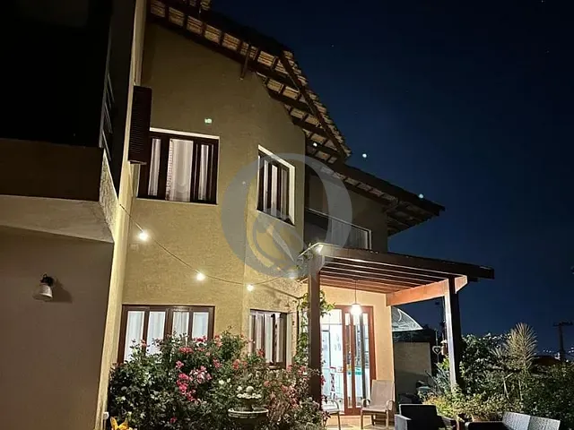 Casa com 960m² 5 quartos e 5 banheiros, à venda, no bairro Marmeilero em Atibaia