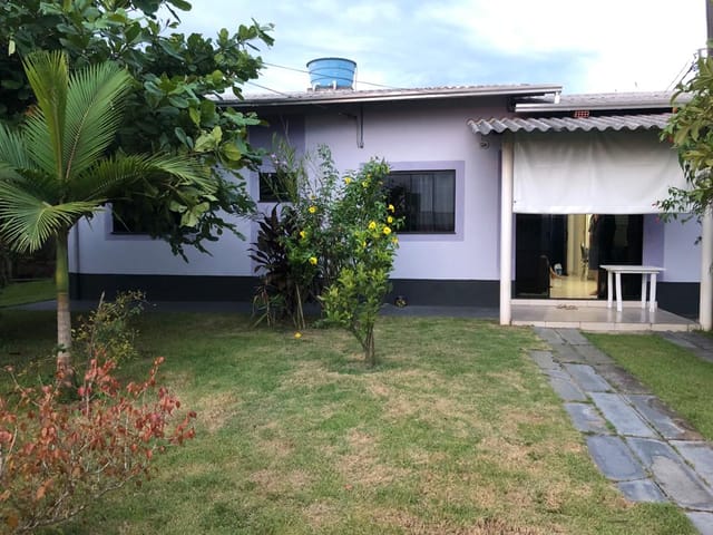 Casa à venda, no bairro Espinheiros em Itajaí