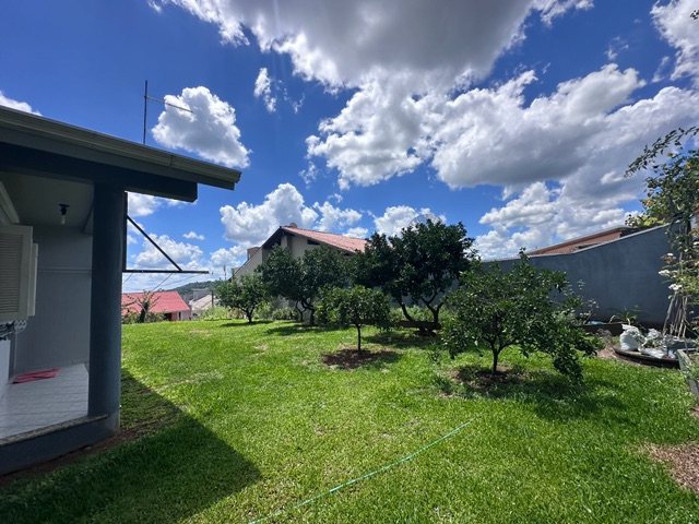 Casa 3 quartos e 3 banheiros, à venda, no bairro Sagrada Família em Nova Prata