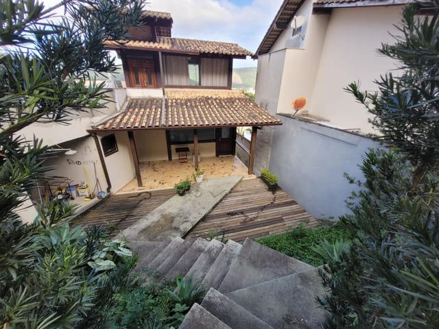 Casa com 445m² 3 quartos e 4 banheiros, à venda, no bairro Itaipu em Niterói