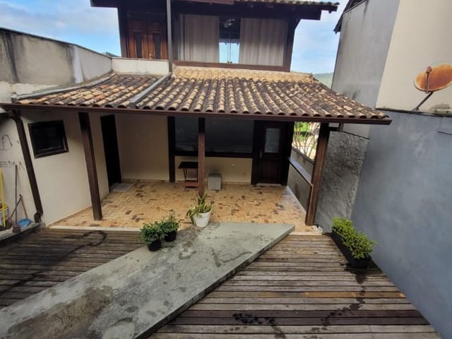 Casa com 445m² 3 quartos e 4 banheiros, à venda, no bairro Itaipu em Niterói