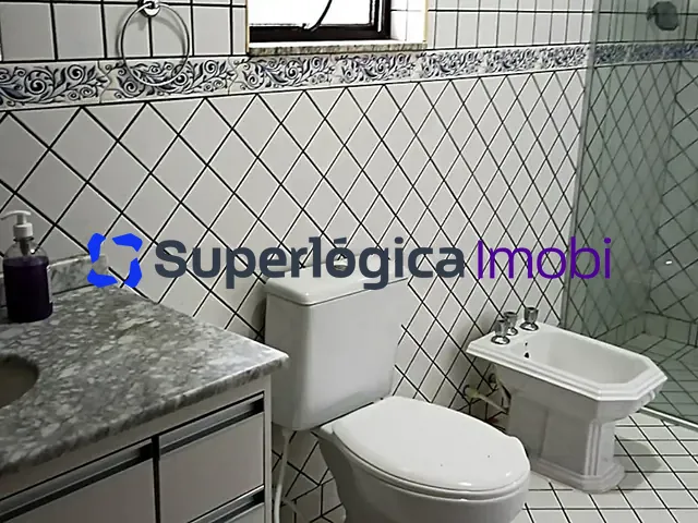 Casa 1 quarto e 1 banheiro, à venda, no bairro Bancários em Londrina