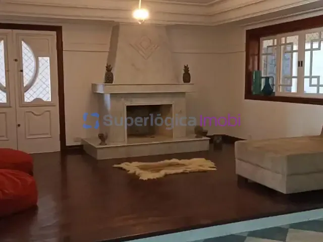 Casa 1 quarto e 1 banheiro, à venda, no bairro Bancários em Londrina