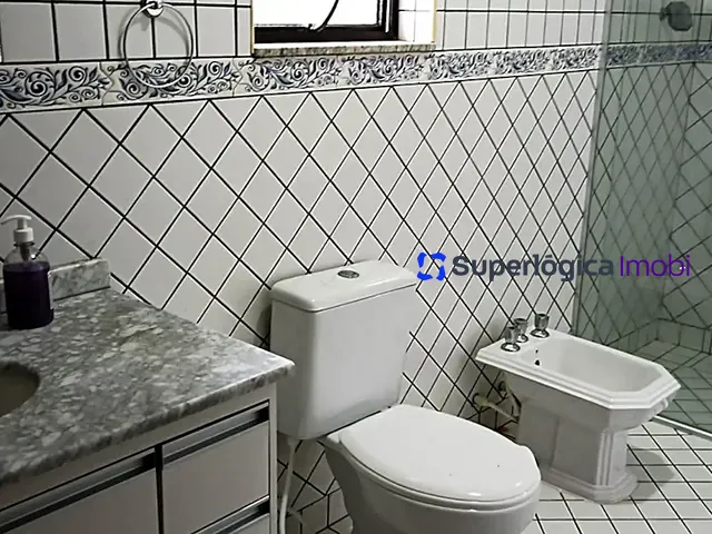 Casa 1 quarto e 1 banheiro, à venda, no bairro Bancários em Londrina