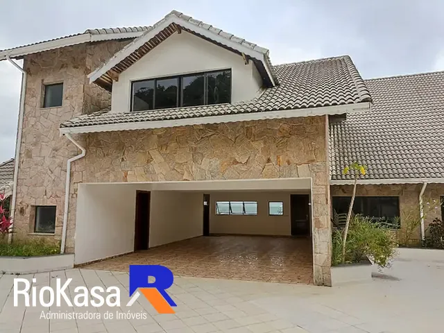 Casa 1 quarto e 1 banheiro, à venda, no bairro Bancários em Londrina
