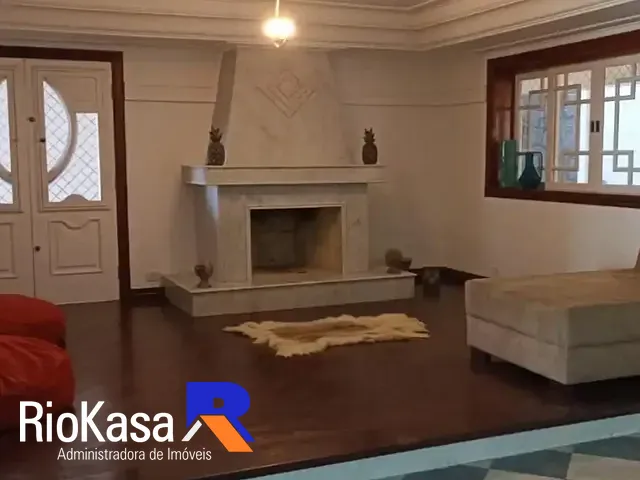 Casa 1 quarto e 1 banheiro, à venda, no bairro Bancários em Londrina