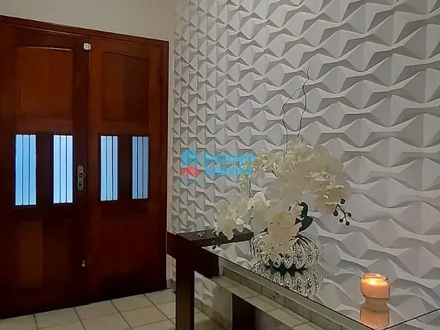 Casa com 680m² 3 quartos e 6 banheiros, à venda, no bairro Nova Guaxupé em GUAXUPÉ