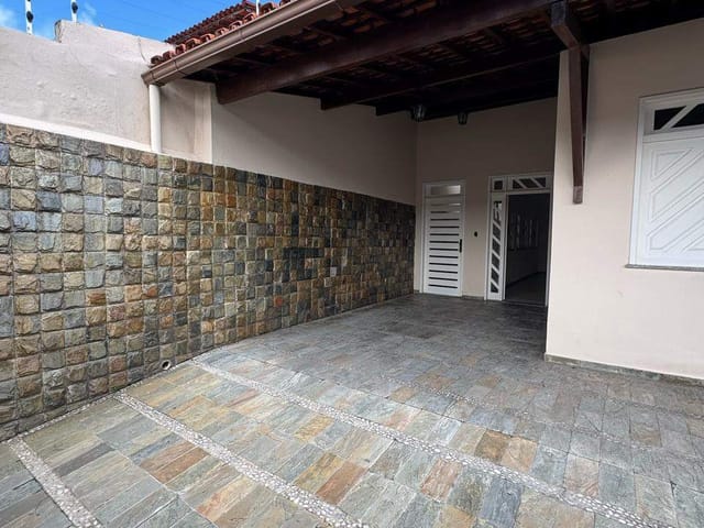 Casa 5 quartos e 4 banheiros, à venda ou para alugar, no bairro Jabotiana em Aracaju