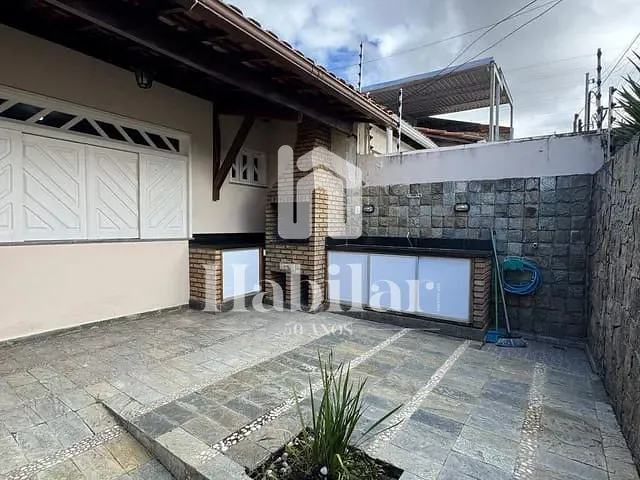 Casa 5 quartos e 4 banheiros, à venda, no bairro Jabotiana em Aracaju