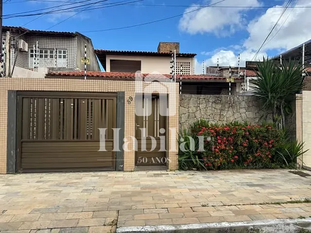 Casa 5 quartos e 4 banheiros, à venda, no bairro Jabotiana em Aracaju