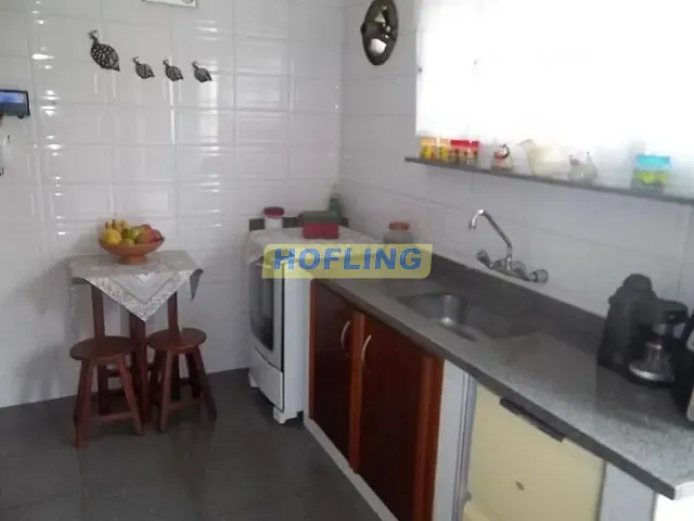 Casa com 310m² 3 quartos e 1 banheiro, à venda, no bairro Estádio em Rio Claro