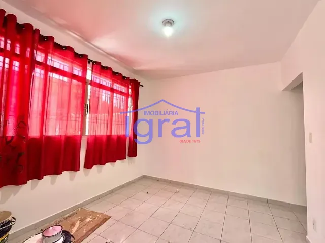 Casa com 243m² 2 quartos e 1 banheiro, à venda, no bairro Jardim Oriental em São Paulo