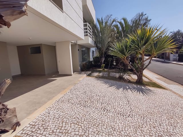 Casa com 377m² 4 quartos e 5 banheiros, à venda, no bairro Vila Santa Maria em Americana