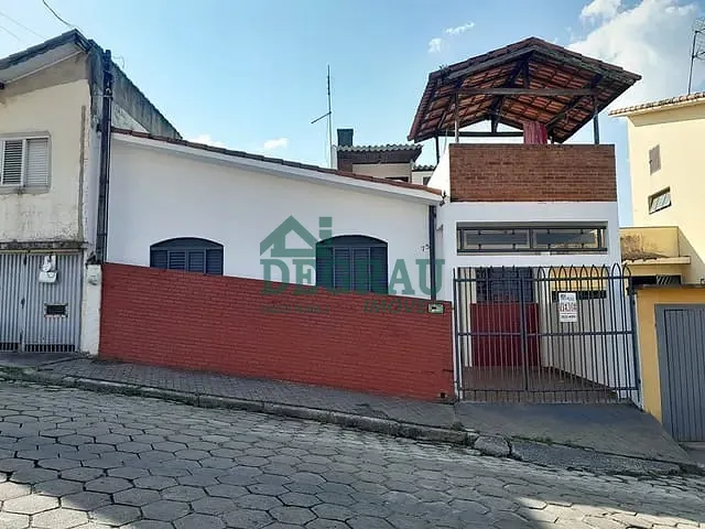 Casa 3 quartos e 1 banheiro, à venda, no bairro Vila Santana em Itapeva