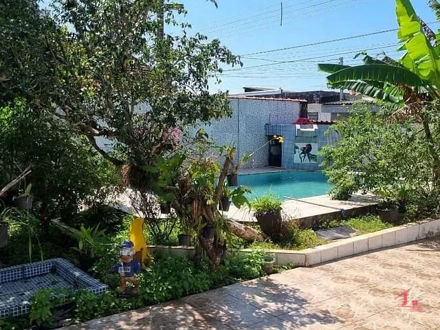 Casa 2 quartos e 3 banheiros, à venda, no bairro Corumba em Itanhaém