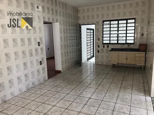 Casa com 563m² 5 quartos e 1 banheiro, à venda ou para alugar, no bairro Parque Residencial Maria Elmira em Caçapava