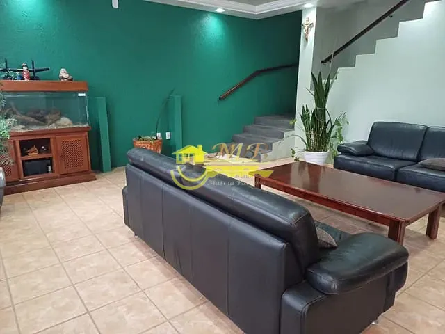Casa com 250m² 3 quartos e 1 banheiro, à venda, no bairro Parque Jambeiro em Campinas
