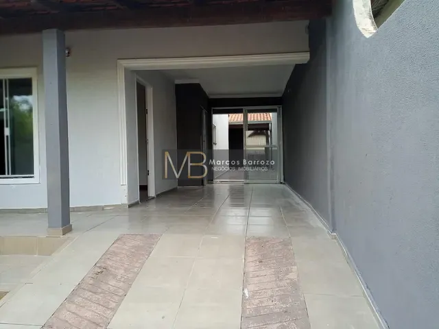 Casa com 200m² 3 quartos e 2 banheiros, à venda, no bairro Conjunto Habitacional Alexandre Urbanas em Londrina