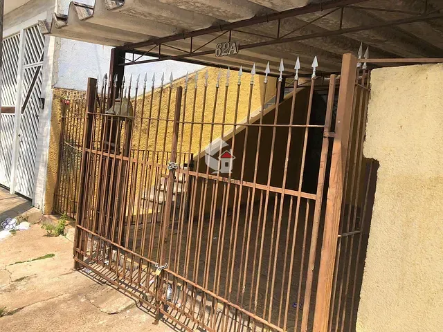 Casa 2 quartos e 1 banheiro, à venda, no bairro Santo Antônio em Osasco