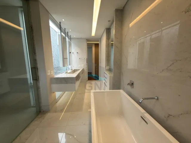 Casa com 868m² 3 quartos e 3 banheiros, à venda, no bairro Esperança em Londrina