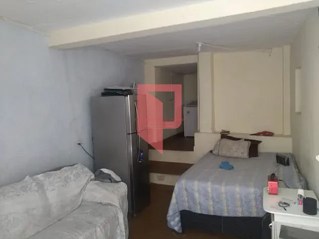Casa 2 quartos e 1 banheiro, à venda, no bairro Caiçara em Belo Horizonte
