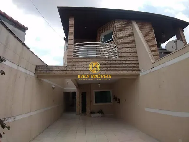 Casa 3 quartos e 4 banheiros, à venda, no bairro Fundação em São Caetano do Sul
