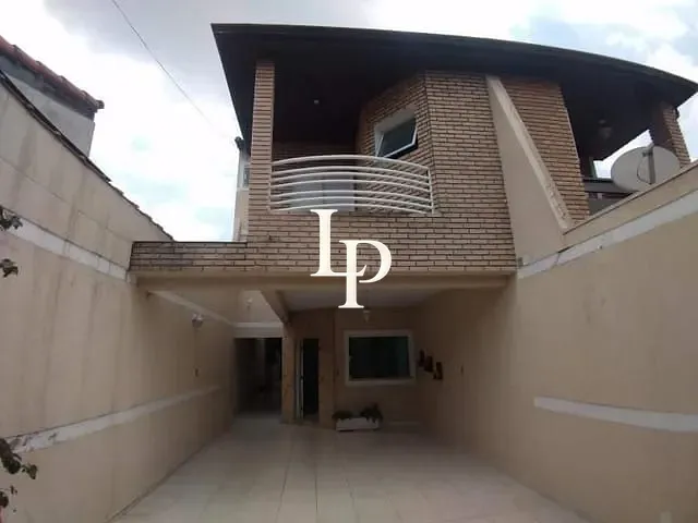 Casa 3 quartos e 4 banheiros, à venda, no bairro Fundação em São Caetano do Sul