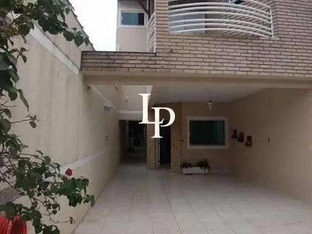 Casa 3 quartos e 4 banheiros, à venda, no bairro Fundação em São Caetano do Sul