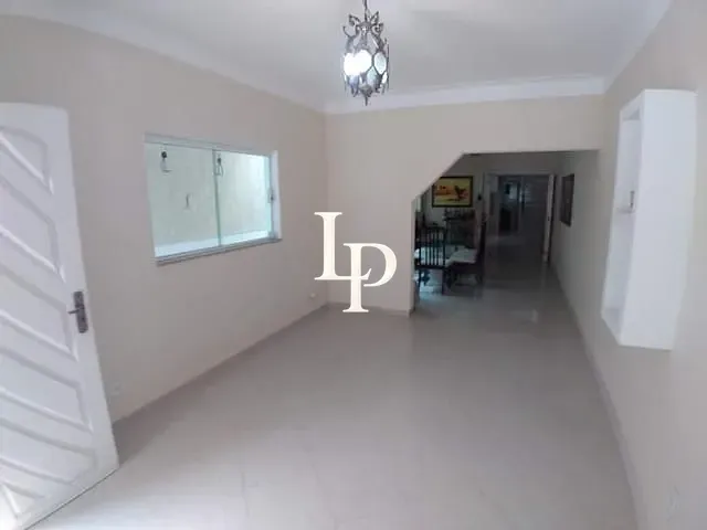 Casa 3 quartos e 4 banheiros, à venda, no bairro Fundação em São Caetano do Sul