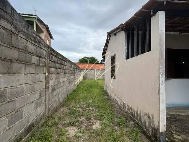 Casa com 330m² 1 quarto e 1 banheiro, à venda, no bairro Cururupe em Ilhéus