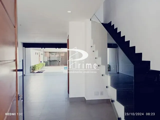 Casa com 180m² 3 quartos e 5 banheiros, à venda, no bairro Piratininga em Niterói