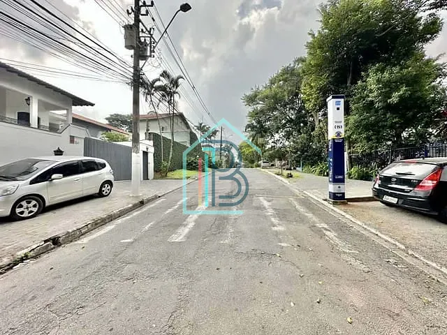 Casa com 444m² 4 quartos e 2 banheiros, à venda, no bairro Horizontal Park em Cotia