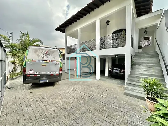 Casa com 444m² 4 quartos e 2 banheiros, à venda, no bairro Horizontal Park em Cotia