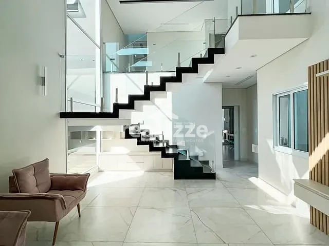Casa com 324m² 4 quartos e 4 banheiros, à venda, no bairro Loteamento Residencial Caiobã em Itapira