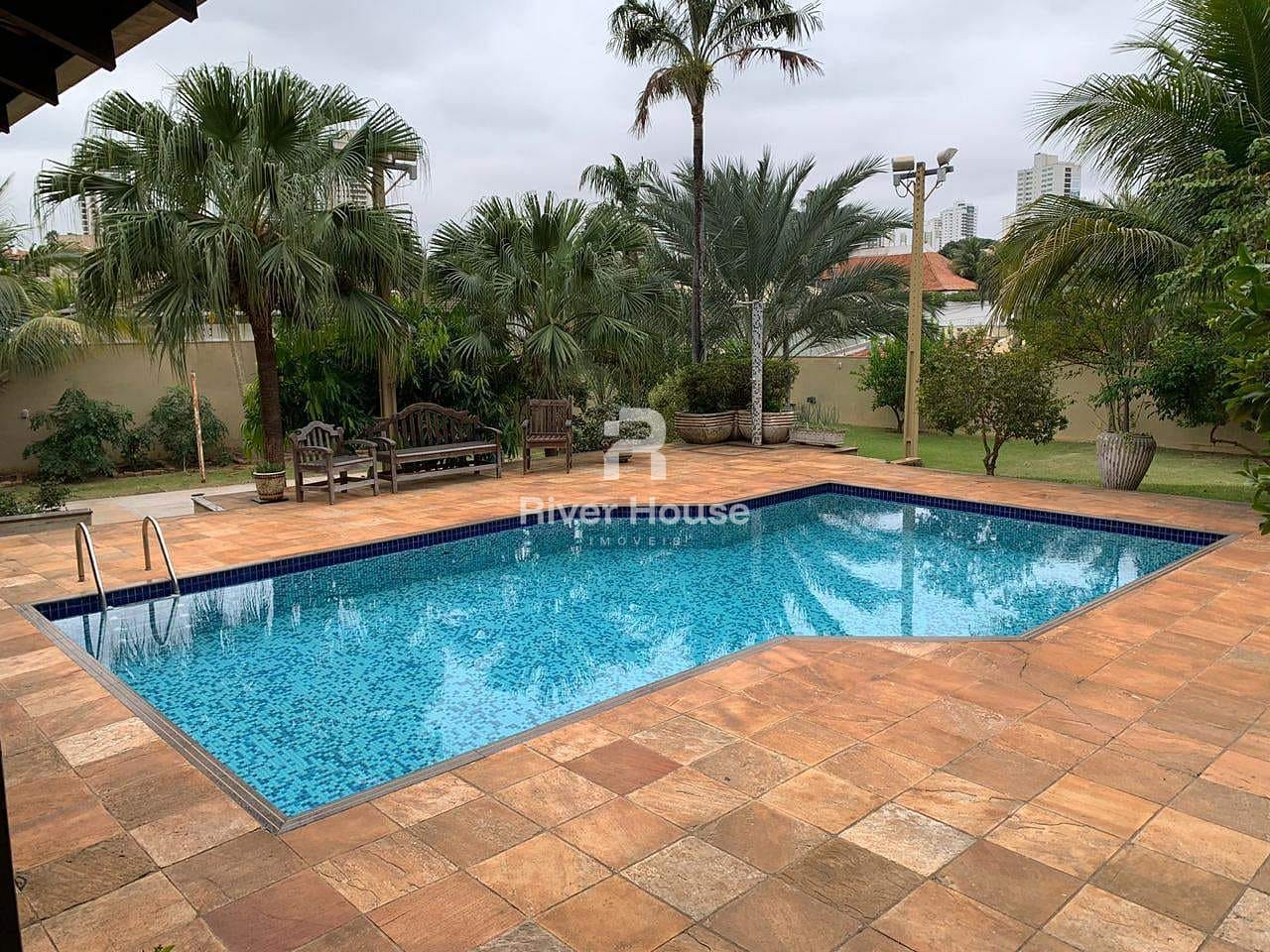 Casa, 5 quartos, 1343 m² - Foto 1